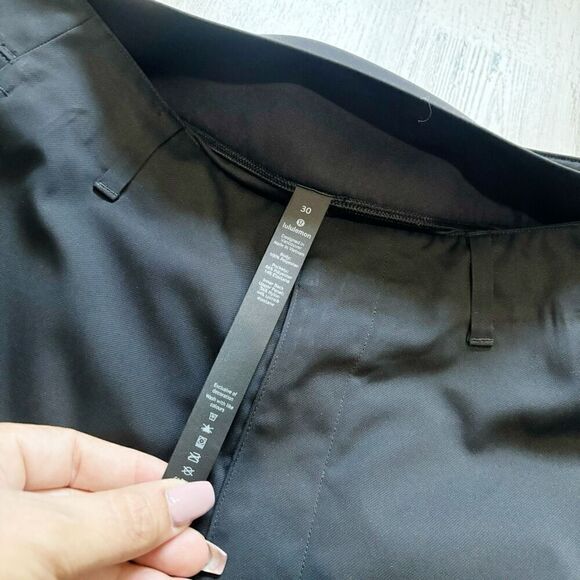 Lululemon Easy Commute Men’s Pant Size 30 x 31"L DESIGNED FOR ON THE MOVE - Picture 6 of 7